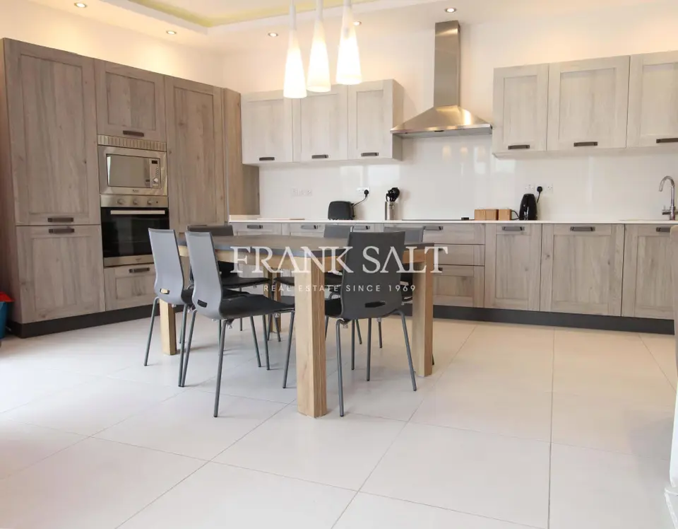 Sliema, Furnished Penthouse