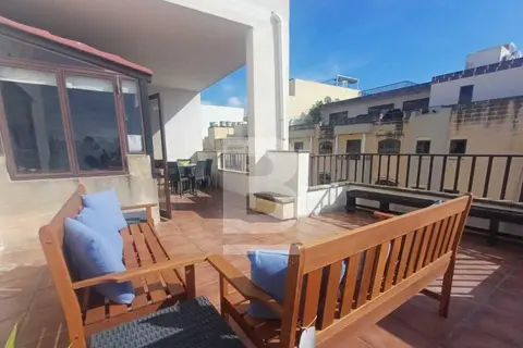 3 Bedroom Apartment To Rent in Gzira
