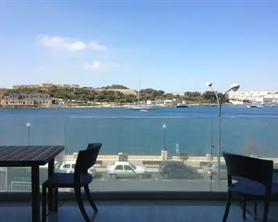 2 bedroom Apartment to rent in Sliema