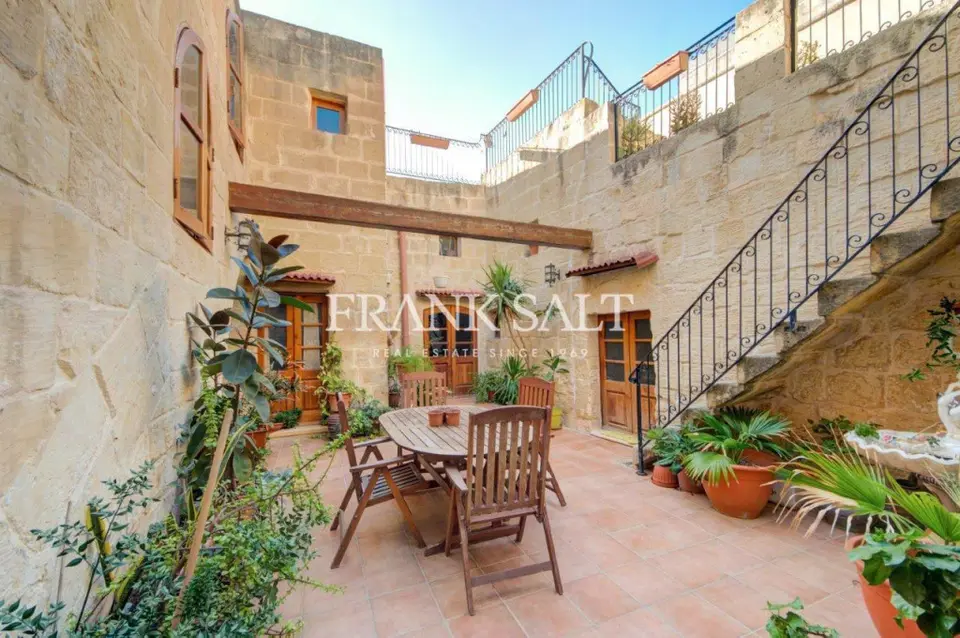 Qormi, Furnished House of Character
