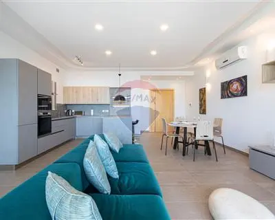 2 bedroom Apartment to rent in St Julian's