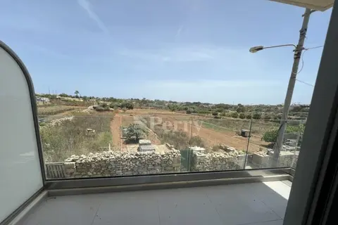 3 Bedroom Apartment To Rent in Gharghur