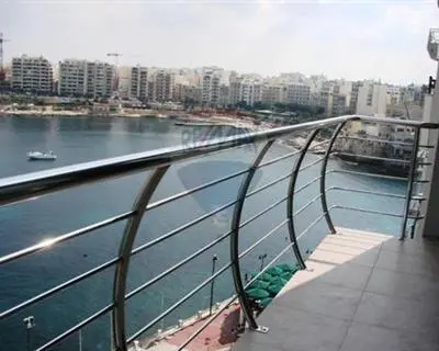 2 bedroom Apartment to rent in St Julian's