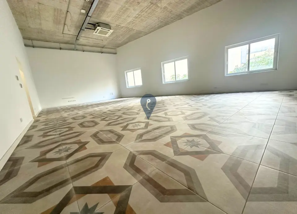 Office for sale in Pieta