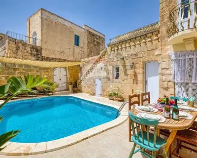 5 bedroom House of Character for sale in Gozo - Gharb