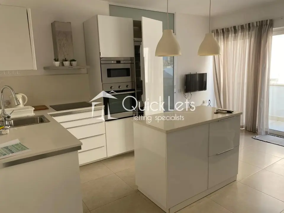 2 bedroom Apartment to rent in Sliema