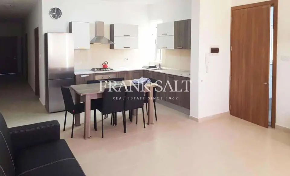 Fgura, Furnished Apartment