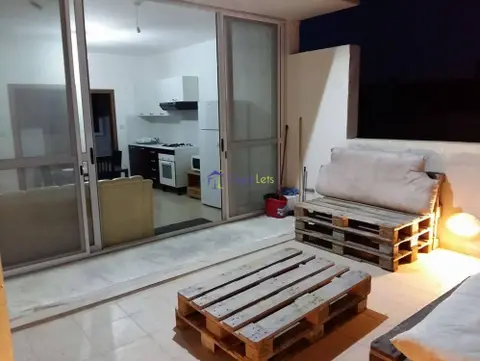 1 bedroom Penthouse to rent in Hamrun