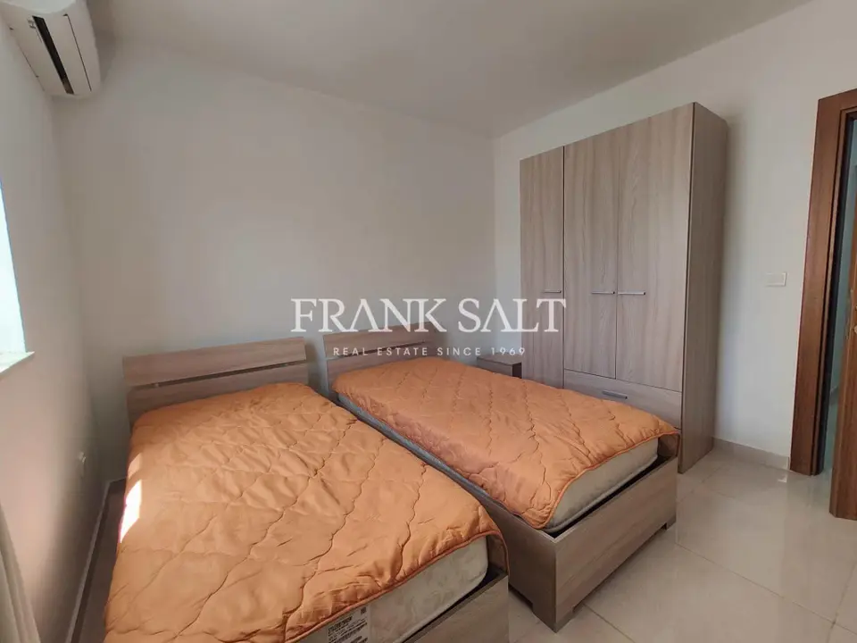 Qawra Furnished Apartment