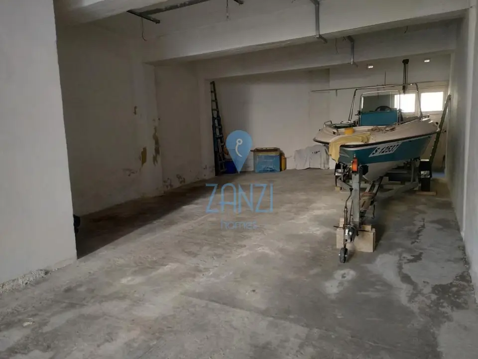 Garages / Garage Space for sale in Qormi