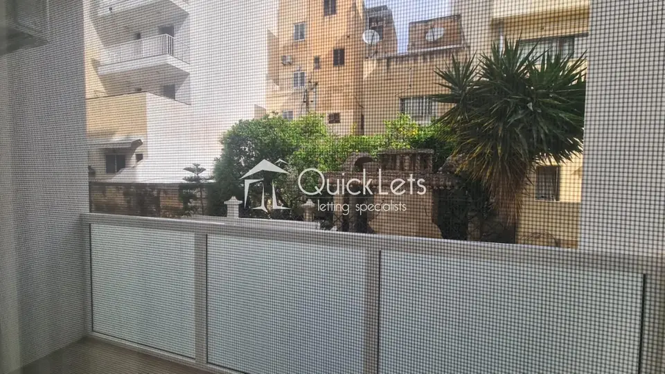 2 bedroom Apartment to rent in Gzira
