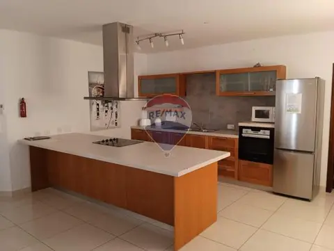 3 bedroom Penthouse to rent in St Paul's Bay