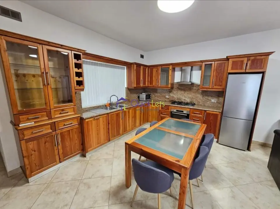 2 bedroom Maisonette to rent in Gharghur