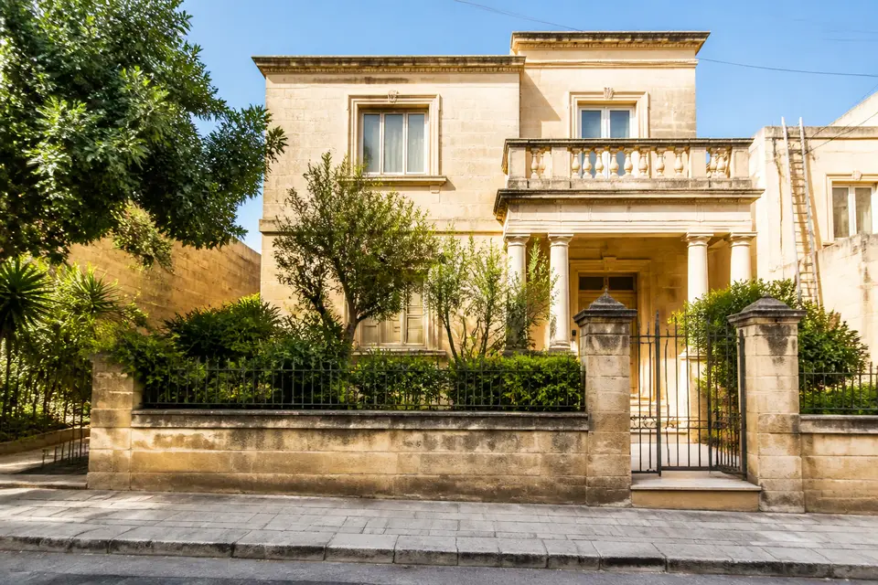 2-bed house for sale in Cospicua