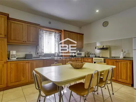 6 bedroom Villa to rent in Mellieha