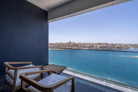 3 Bedroom Apartment To Rent in Sliema