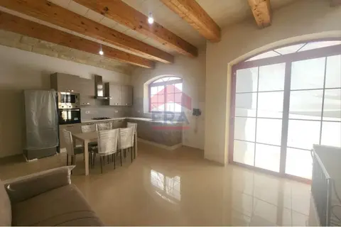 3 Bedroom House of Character For Sale in Gozo - Xaghra