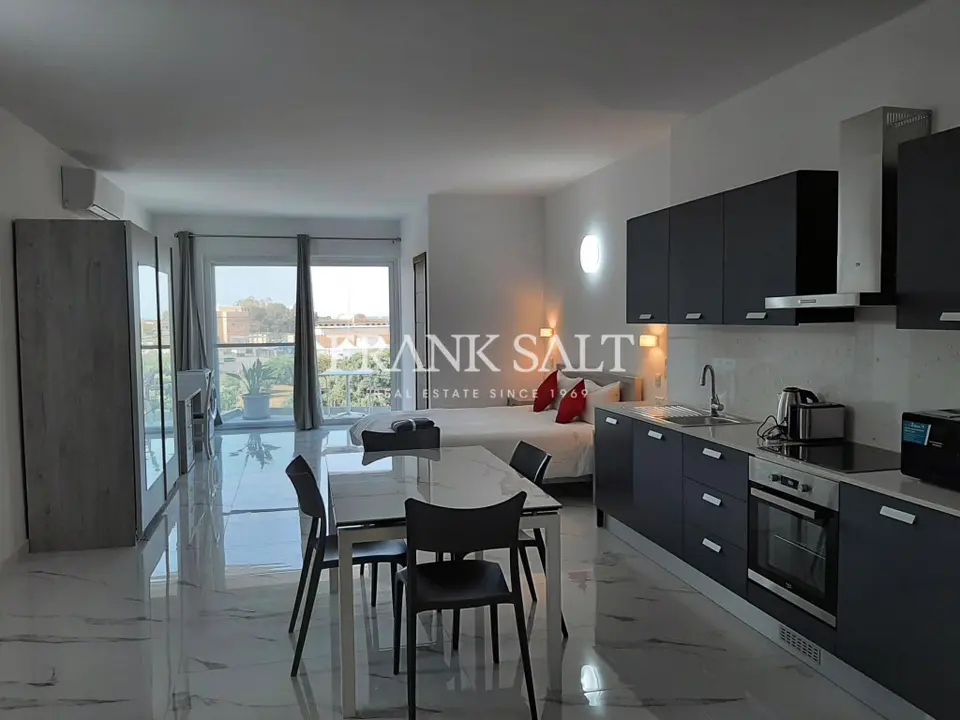 Swieqi, Furnished Studio Apartment