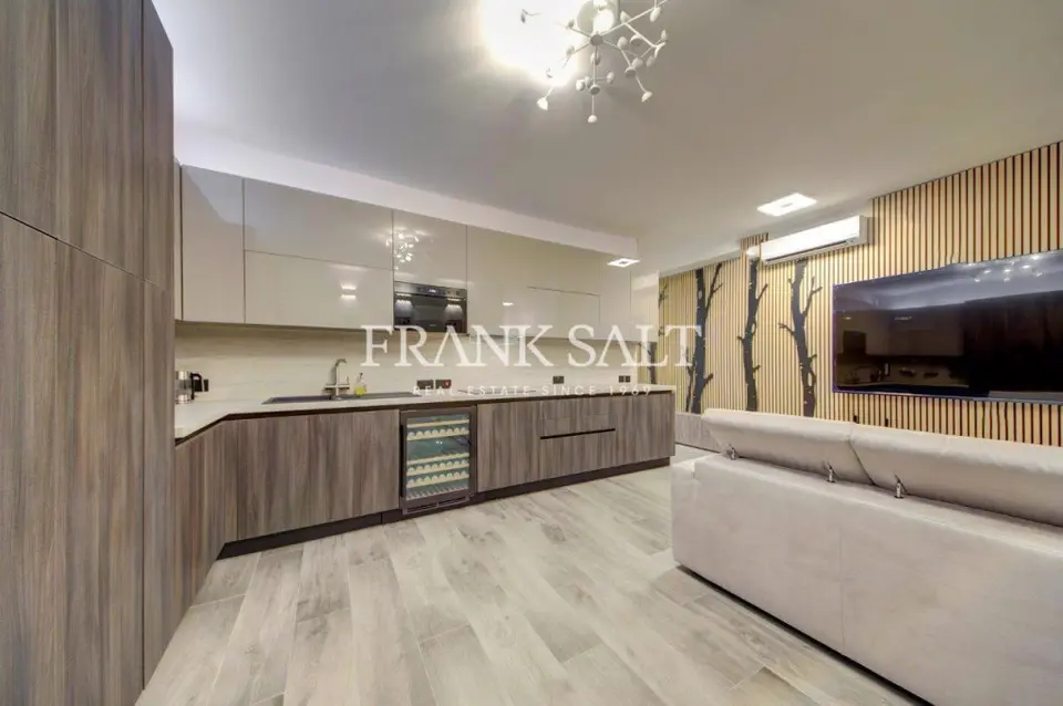 St Julians, Apartment