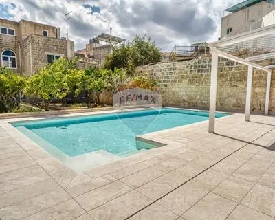 6 bedroom Townhouse for sale in Santa Venera