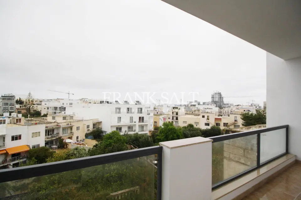 Swieqi, Furnished Apartment