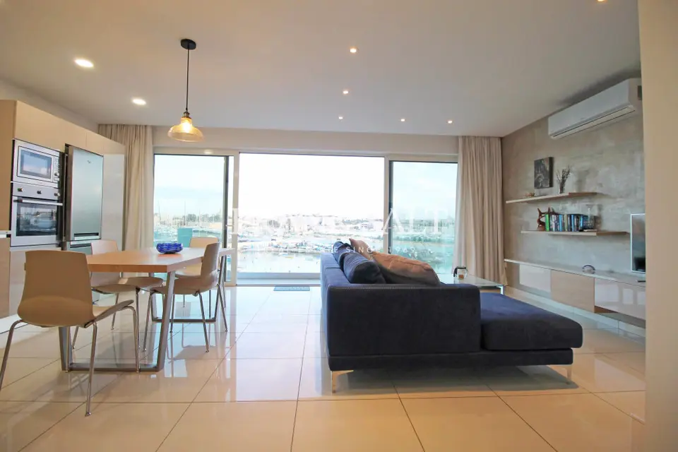 Gzira, Furnished Apartment