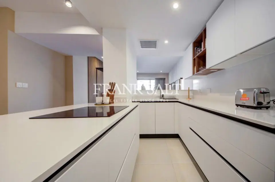 Portomaso, Furnished Apartment