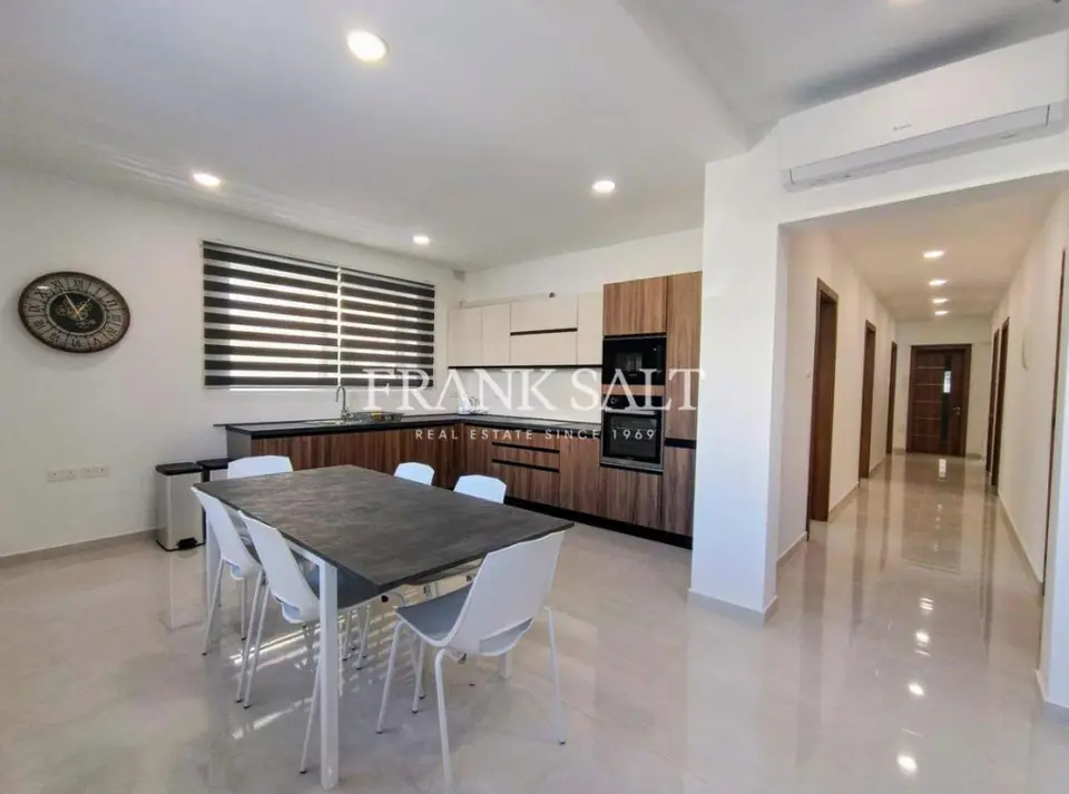 3 bedroom Apartment to rent in Ta' Xbiex