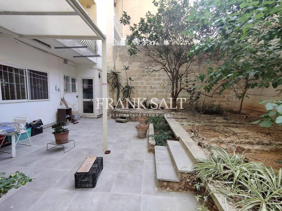 Sliema, Apartment