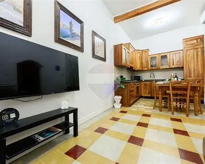 2 bedroom Maisonette Duplex to rent in Senglea