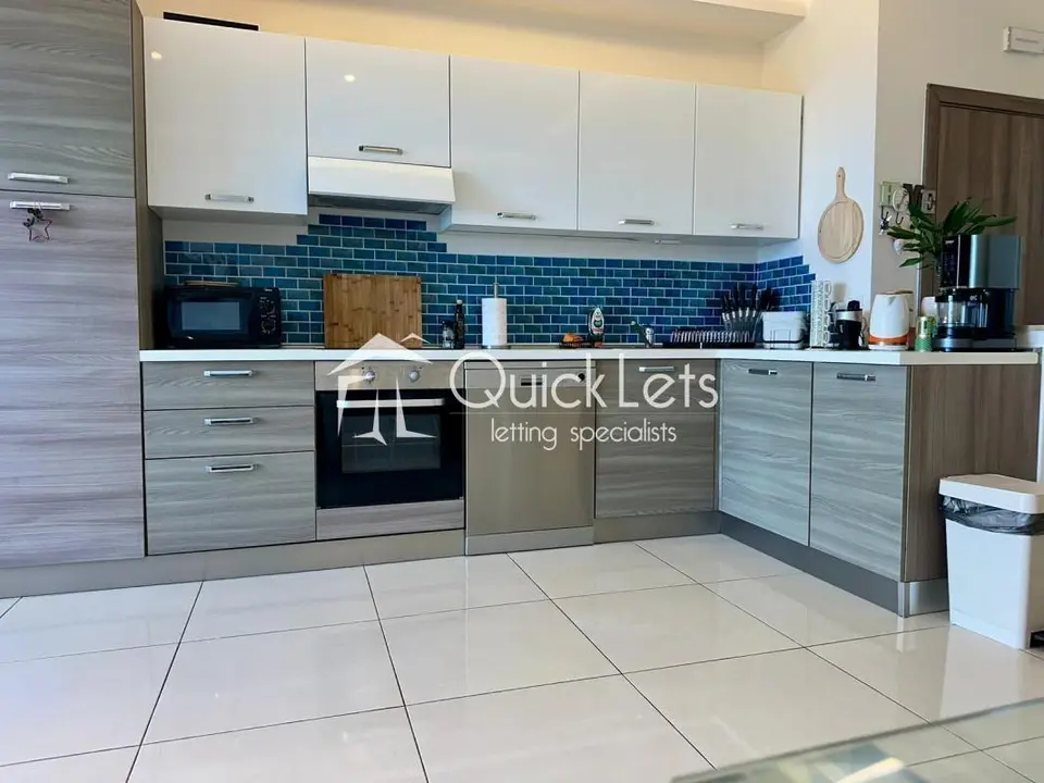 2 bedroom Penthouse to rent in Swieqi
