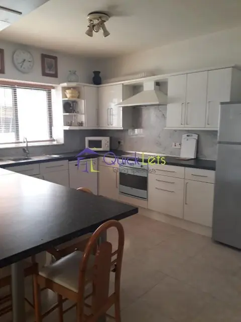 3 bedroom Maisonette to rent in Swieqi