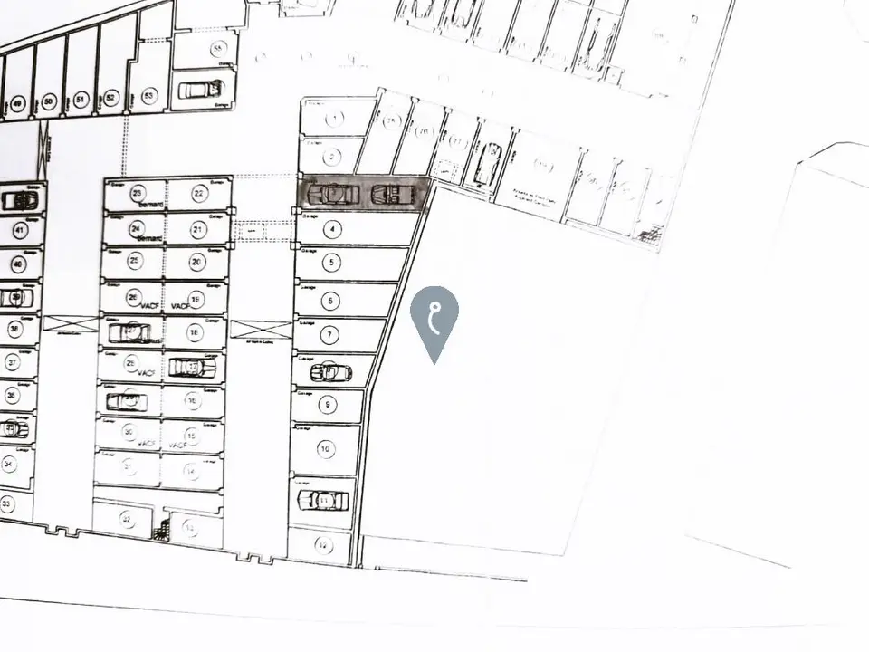 Garage/Parking Space for sale in Swieqi