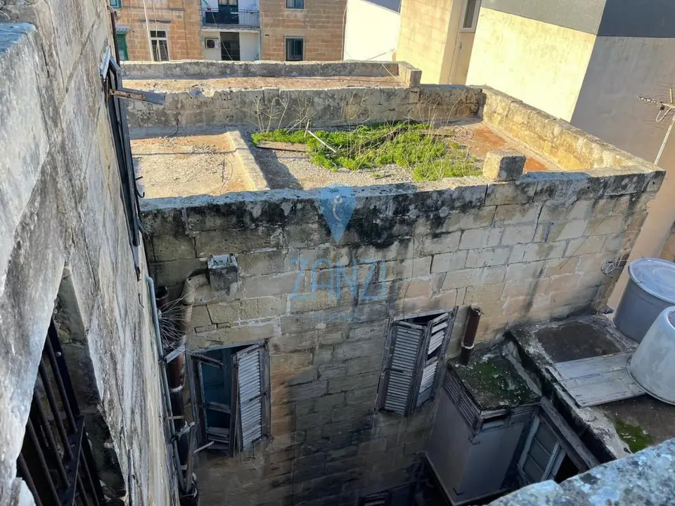 7 bedroom Block for sale in Floriana