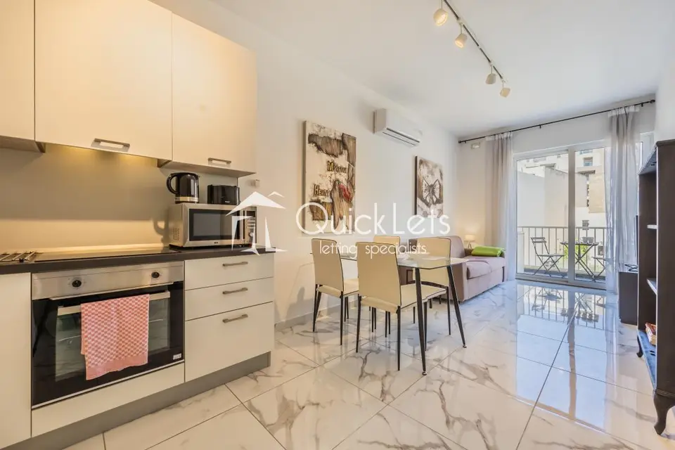 2 bedroom Apartment to rent in Gzira
