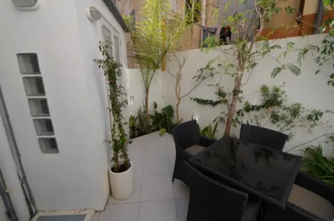 Duplex 1 chambre à louer à Gzira