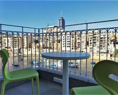 2 bedroom Apartment to rent in St Julian's