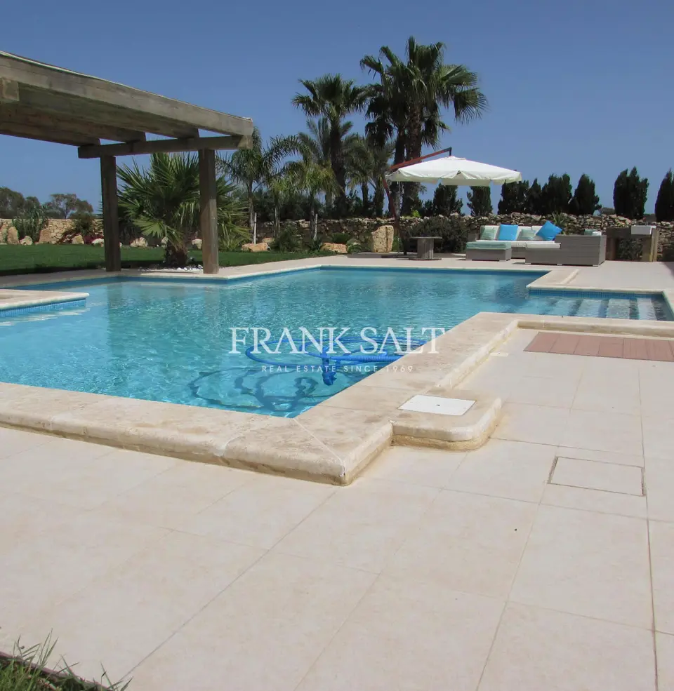Marsascala, Furnished Farmhouse