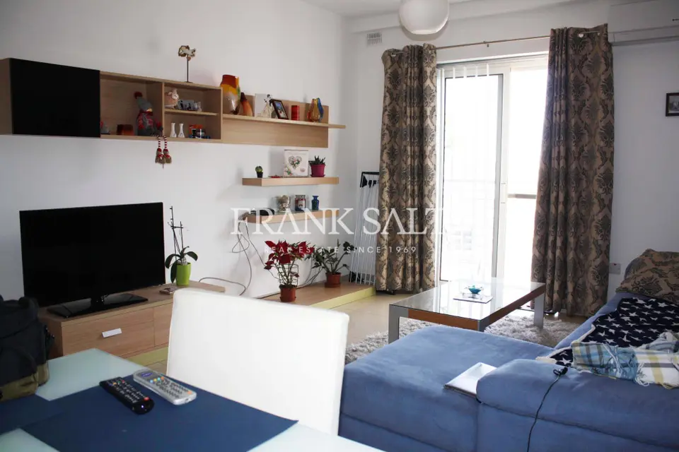 Gzira, Apartment