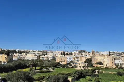 3 Bedroom Penthouse For Sale in Balzan