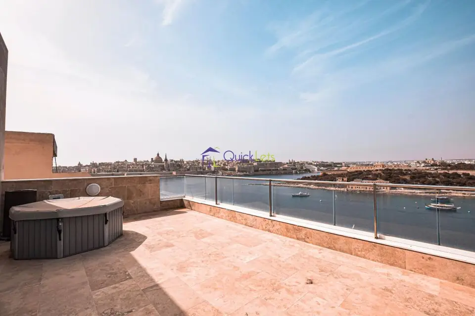 1 bedroom Penthouse to rent in Sliema