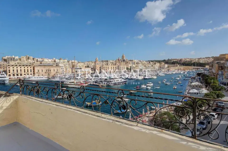 Senglea, Townhouse