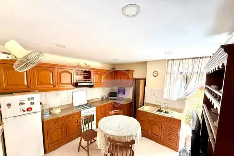 4 Bedroom Town House For Sale in Paola