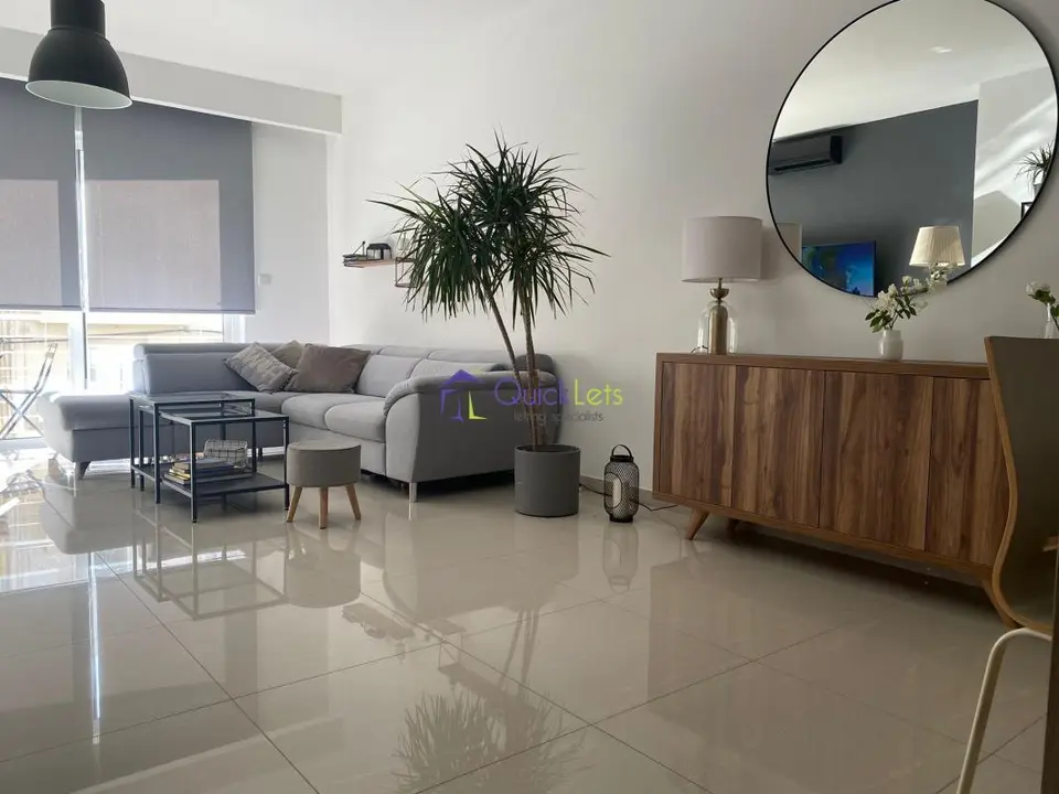 2 bedroom Apartment to rent in Gzira