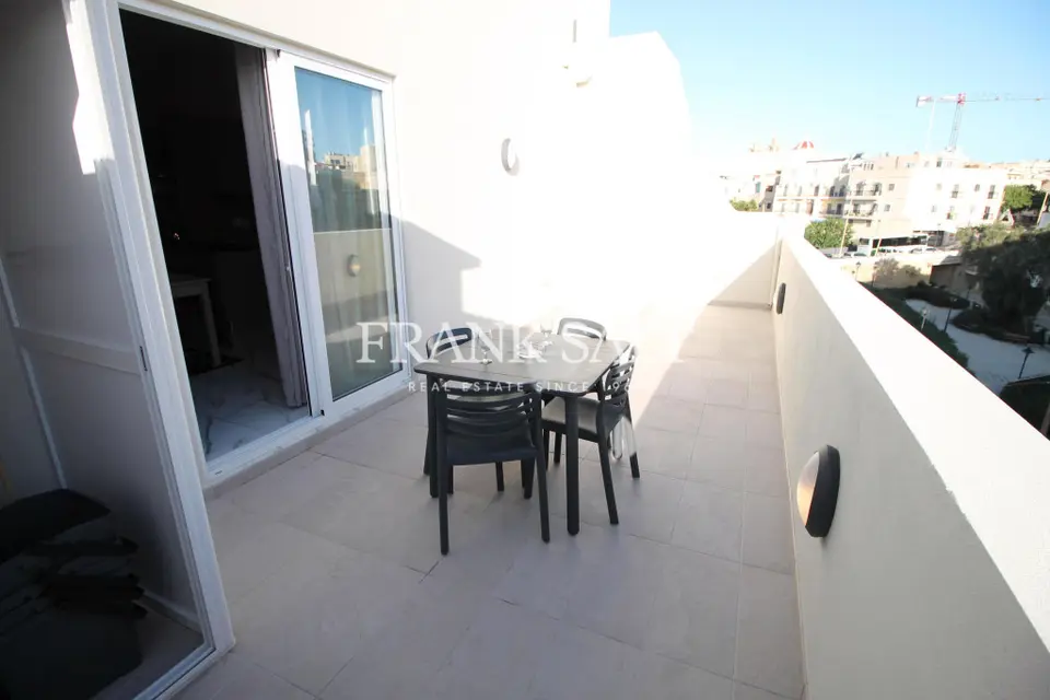 Birkirkara, Furnished Penthouse