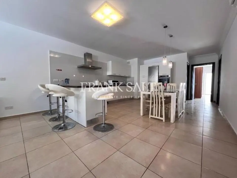 Mosta, Furnished Maisonette