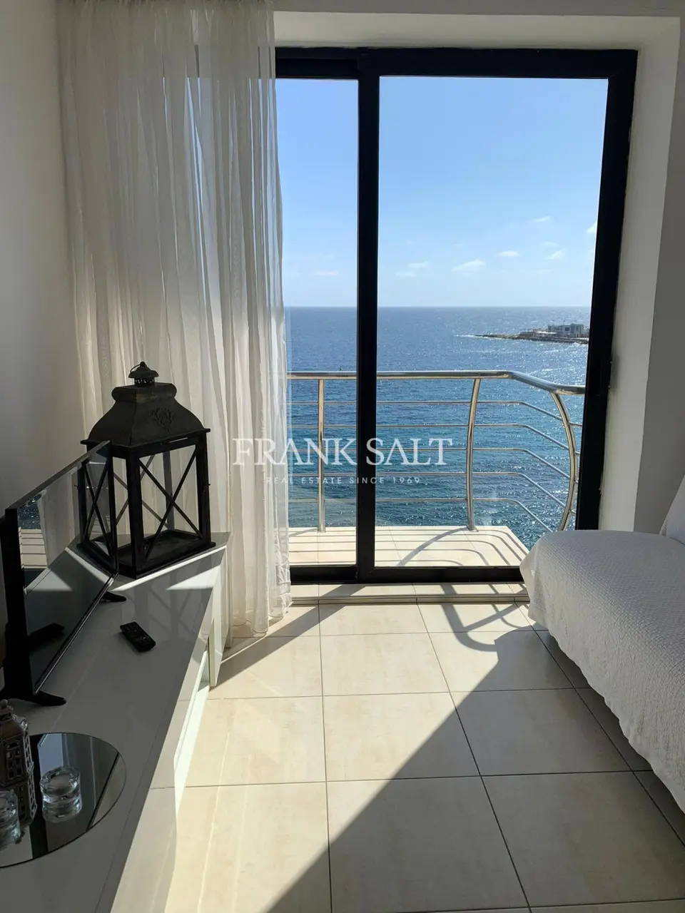 St Julians, Apartment