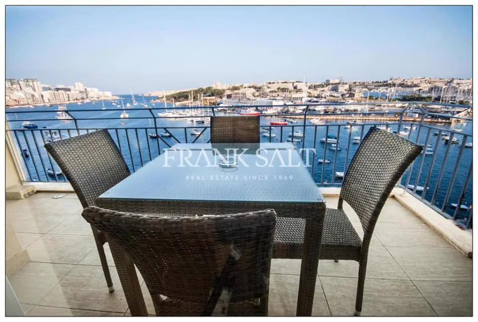 Gzira, Apartment