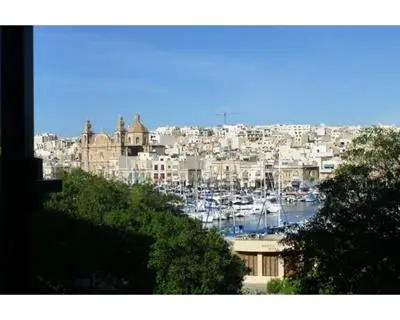3 bedroom Apartment to rent in Pieta