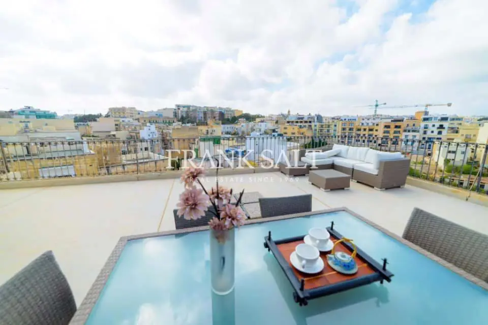 St Julians, Furnished Penthouse
